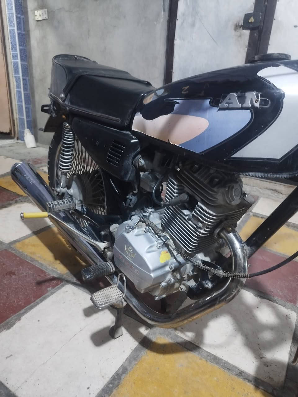 السلام عليكم دراجه كلك كلك كلك كلك للبيع مكيرنه ناعمه تخبل السعر 300 وبيها مجال مكاني نجف حي الجزيره ***********
