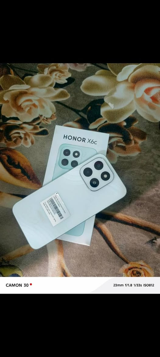 سلام عليكم 
موبايل للبيع HONOR X6C
ذاكرة 256 عشوائية 6 +6
نظام اندرويد 15
نضافه 100 ٪
الجهاز مستخدم استخدام قليل
للتواصل خاص
مكان سدير


**إذا كنت صاحب هذا الإعلان وتريد حذفه لأي سبب، رجاءا أرسل رسالة إلى الدعم الفني**