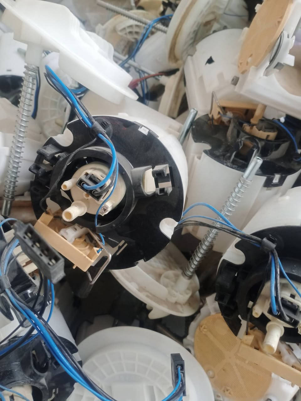 البيع سعر القطعه 25 الف ***********0
