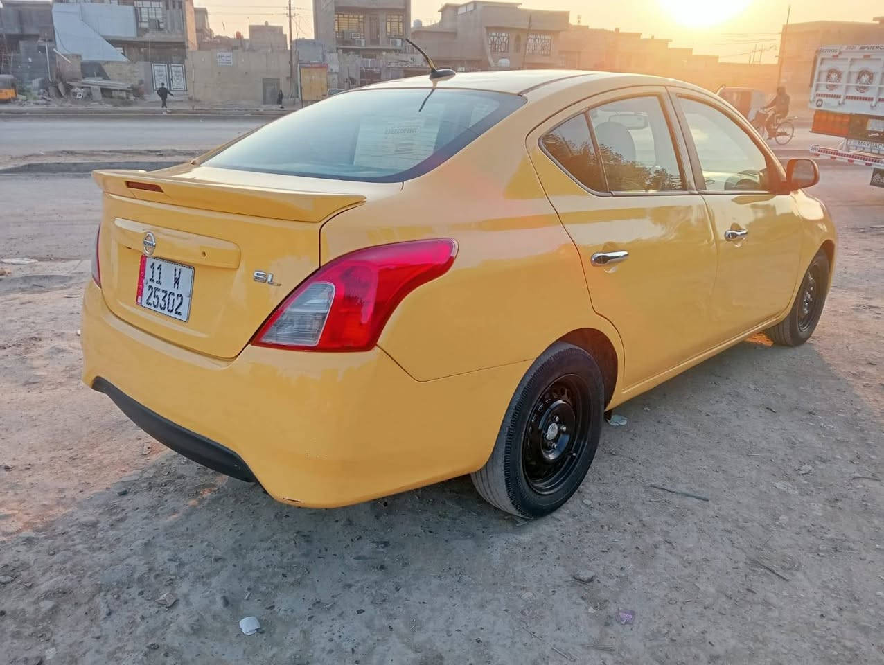 سلام عليكم نيسان2013 وارد امريكي فول مواصفات ماعنده الفتحه  سياره اصل ياباني ضربتها من امريكا الجاملع الامام الايمن سياره جديده وخير من الله ابسمي مصفره هيئه وغرامات السنويا لل 31 السعر 75 وبيها مجال بسيط مكاني بغداد المشتل الأستفسار ***********
