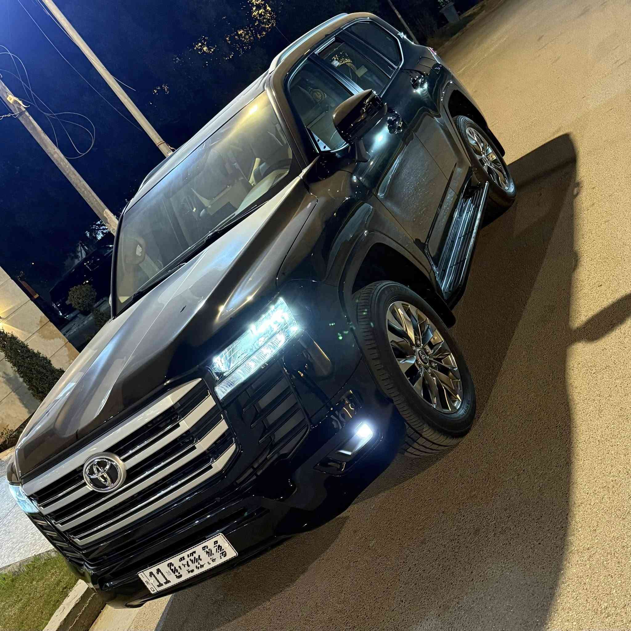 السلام عليكم
لاندكروز 2022 ساز 
GXR
تنفس طبيعي 
رقم بغداد باسمي 
ماشيه 54 الف 
مغلفه PPF ضمان 
والسياره مكفوله كفاله عامه وعلى وضع الشركه
السعر 635
عنواني بغداد زيونه 
***********
