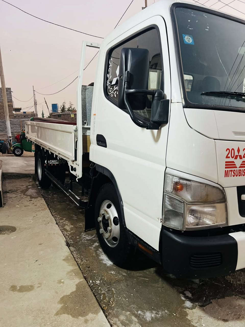 ‏سلام عليكم
كنتر ‏زيرو للبيع ماشية قليل 2025
￼ رقم بغداد مقفولة كفالة عامة
‏ شراي يتصل ويدل المكان بصري قضاء القرنة
‏رقم الهاتف للاستفسار  ￼*********** 👍🏻
