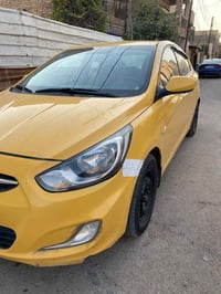 اكسنت ٢٠١٣ وارد خليجي مكينه وكير جدد مكينه ١٦٠٠ دوش بيها طخه بلباب وشو...