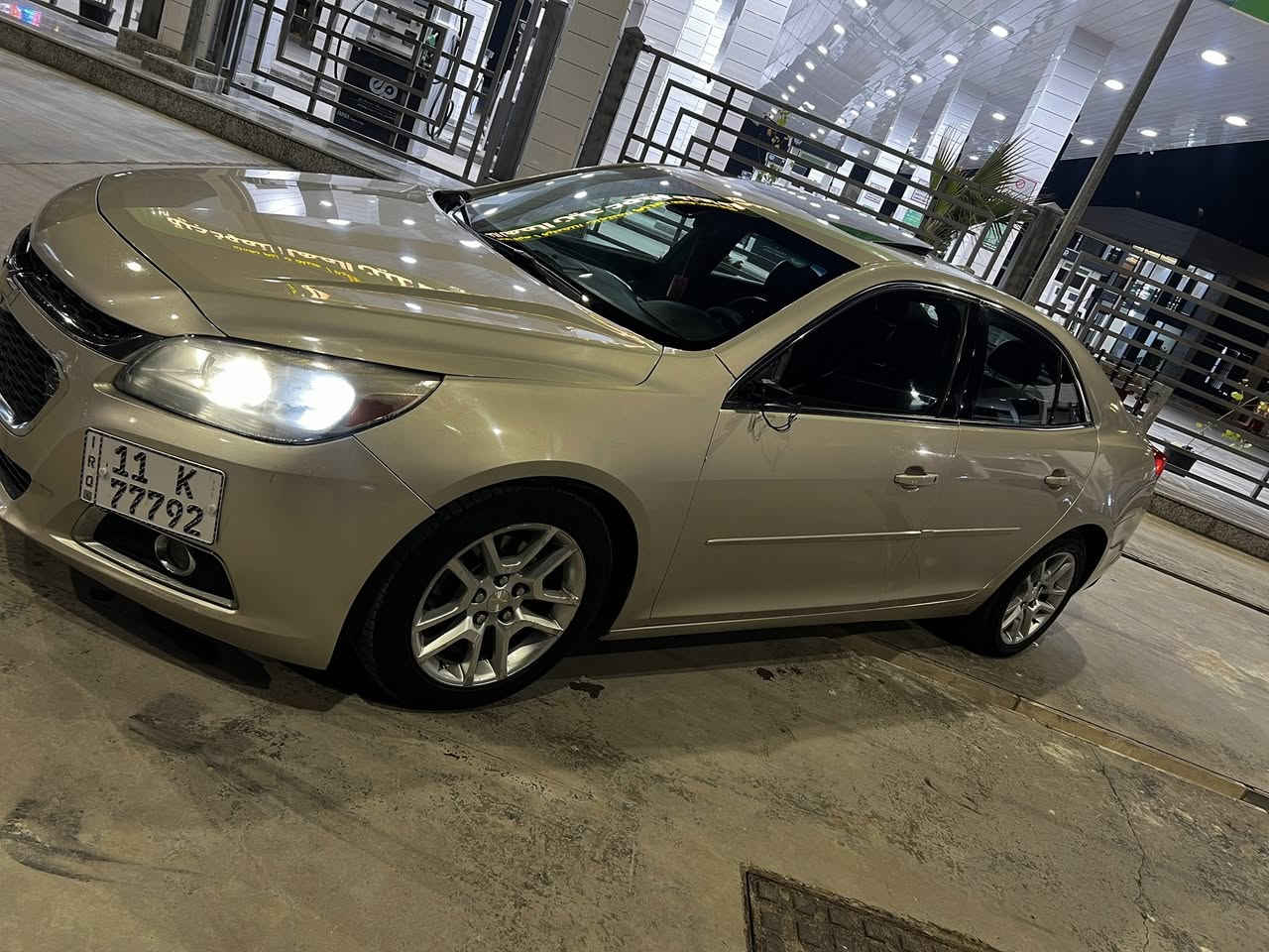 السلام عليكم 
ماليبو موديل 2016 مقدس امريكي 
فول عده البصمة 
فتحة
اشاير بل مري 
تحكم ستيرن 
حساس اطفاء بل بريك 
تشغيل عن بعد 
شاشه كامره خلفيه 
شاشه قاصه 
لايت زنون يعمي 
تبريد ثلاجه 
هزه جديده بهاي السنه مجدده 
ورقم دولي مميز 
ملاحضه بس بيه نقص المرايه الجانبيه ‼️‼️
ضربته مال امريكه جاملغ خلفي وباب مبدل الي وره السايق 
وبيه بل عراق جوه البابين حك شبرين صبغ 
غير هذني مابيه السياره اي ضربه 
محرك 2500 
السياره ماشيه 161 ميل وقابل للزياده 

السعر 103$ وبيه مجال بسيط 
رقم التواصل ‭0771 392 7270‬
