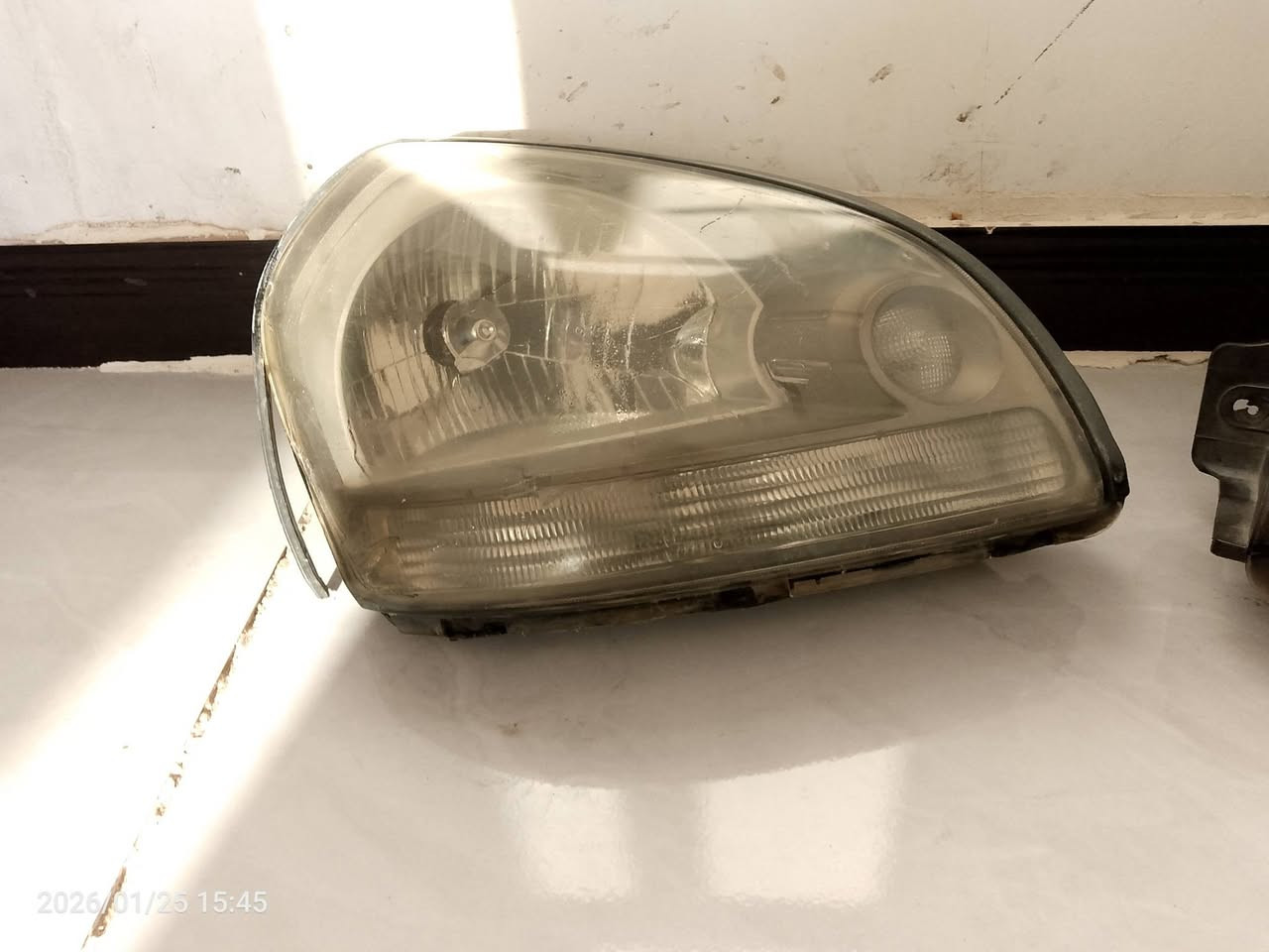 يا الله سلام عليكم
عندي لايتات مال توسان 2007 للبيع نضيفات 
قيم وخذ بلي يرضه بي الله  

عنواني بغداد الاعلام الشباب 
هاذ رقمي ***********
