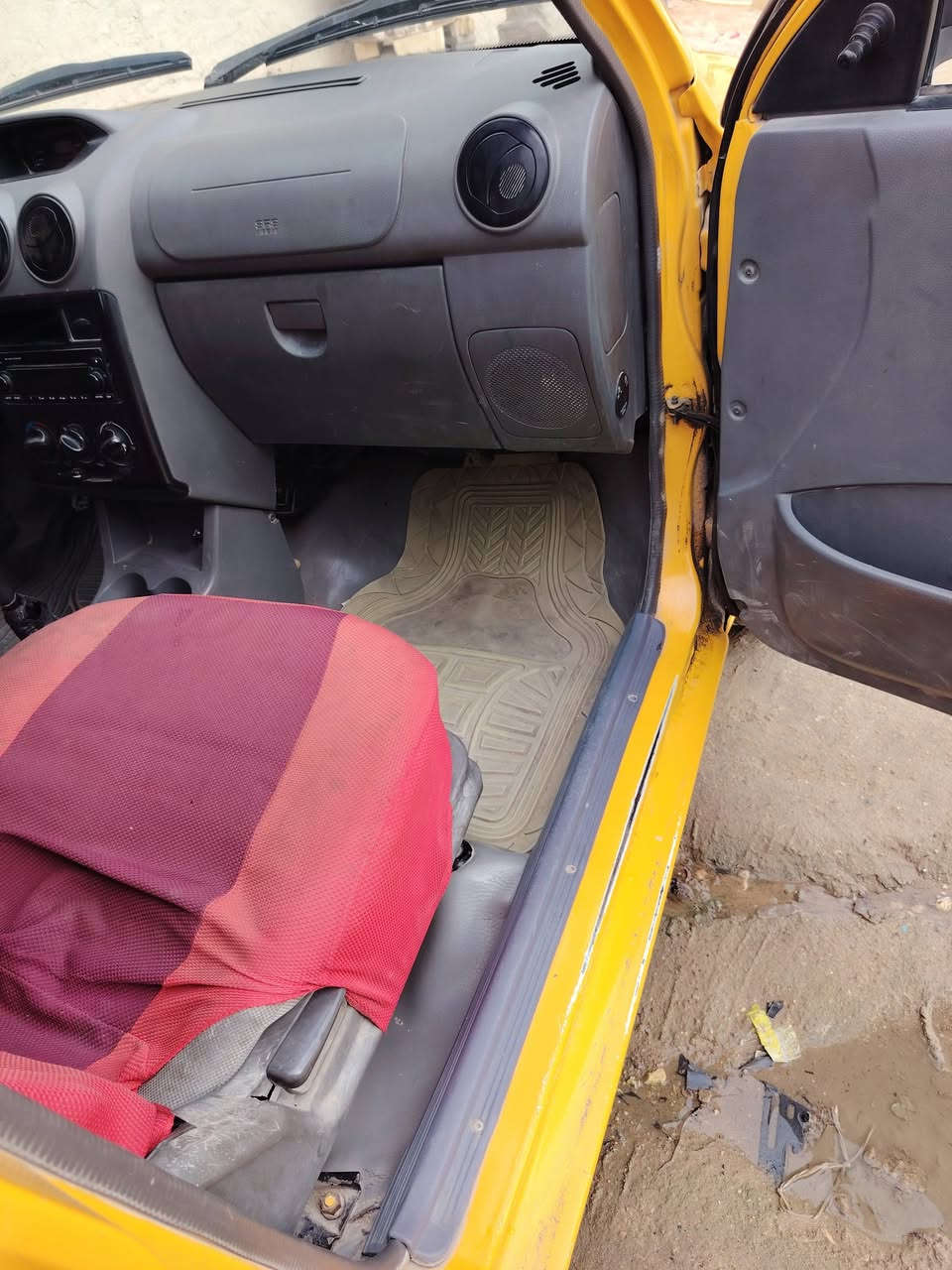 سلام عليكم ورحمة وبركاته للبيع سياره سايبه موديل 18كفاله عامه سياره حلوه مصفره هيه  جهزه مكينه وكير تبريد كله شقال كهربيات كله شقال جهزه مكان كربله بسعر 45 وبيه مجال قليل حك جيه ***********
