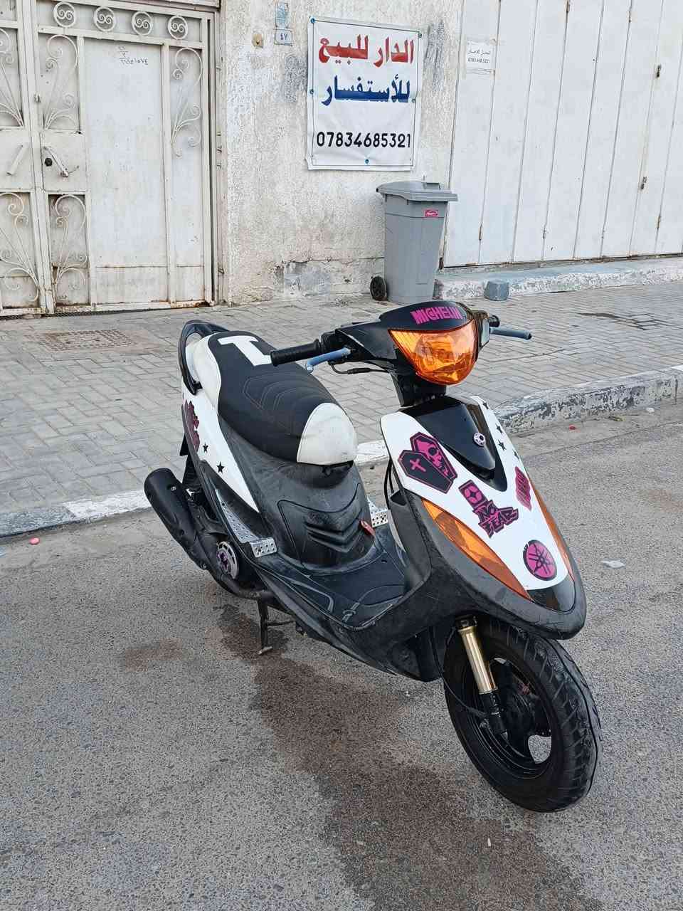 سلام عليكم 
ماكس عدله بلاديه!!!!
كفاله عامه من كلشي 
مكينه بلاديه مامفتوحه 49 !!!!!
دراجه خير من الله كلشي شغال بيها سلف نكره هنده دكه وحده 
كهربائيات كلها شغاله دراجه بيها تزويد خارج مرتبه ماذب عليها الف 
سعر ((950)) بيها مجال حك الجيه جوه ال900 لاطب وتعب روحك ماعاجبك سعر اعبر المنشور 
مكاني بصره حي الاصدقاء 
مامتواجد فيس فقط تصال او وتساب!!!!!!!!!
***********
