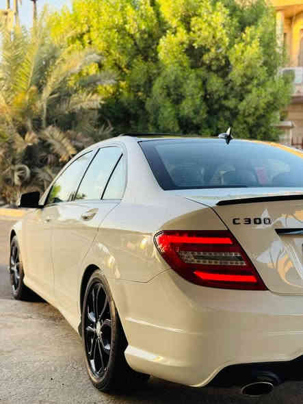 السلام عليكم C350 2012 

الحادث بنيد بدون دواخل 

‎المواصفات: 

‎- فتحة سقف SunRoof 

‎- شاشة وسائط و شاشة معلومات

‎- كاميرا خلفية

‎- داخل اسود

‎- شفتات ستيرن

‎- كشنات جلد تحكم كهرباء

‎- كشنات خزن Memory

‎- كشنات تدفئة 

‎- تبريد قطعتين منفصل

‎- اشارة بالمري 

‎- ستيرن تحكم كهرباء

‎-ماوس تحكم شاشة

‎- سستم صوت هارمن HarmanKardon

‎- ثلاث وضعيات قيادة Sport

‎- مازدات مع بك لايتات AMG 

‎- دوسات و دعاميات AMG

‎تخم تاير جديد و صدرها لوك و التبريد ثلج

‎السعر15.000$ ورقه بيها مجال 

عنواني بغداد المنصور

الرقم  

***********
