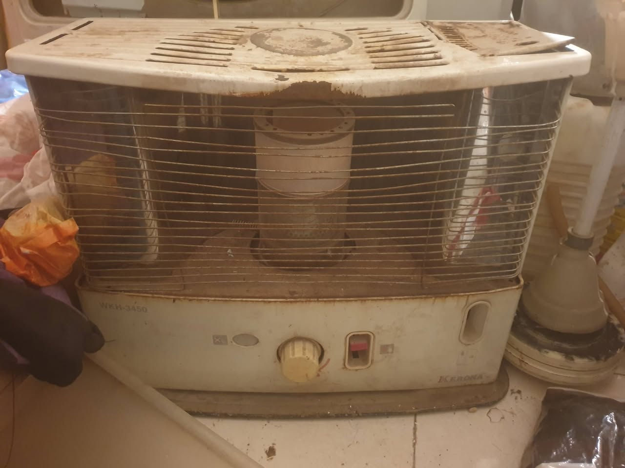 كالمن اوسعره او بيعه وحده بدون كسر سعر  البياع حي التراث ***********
