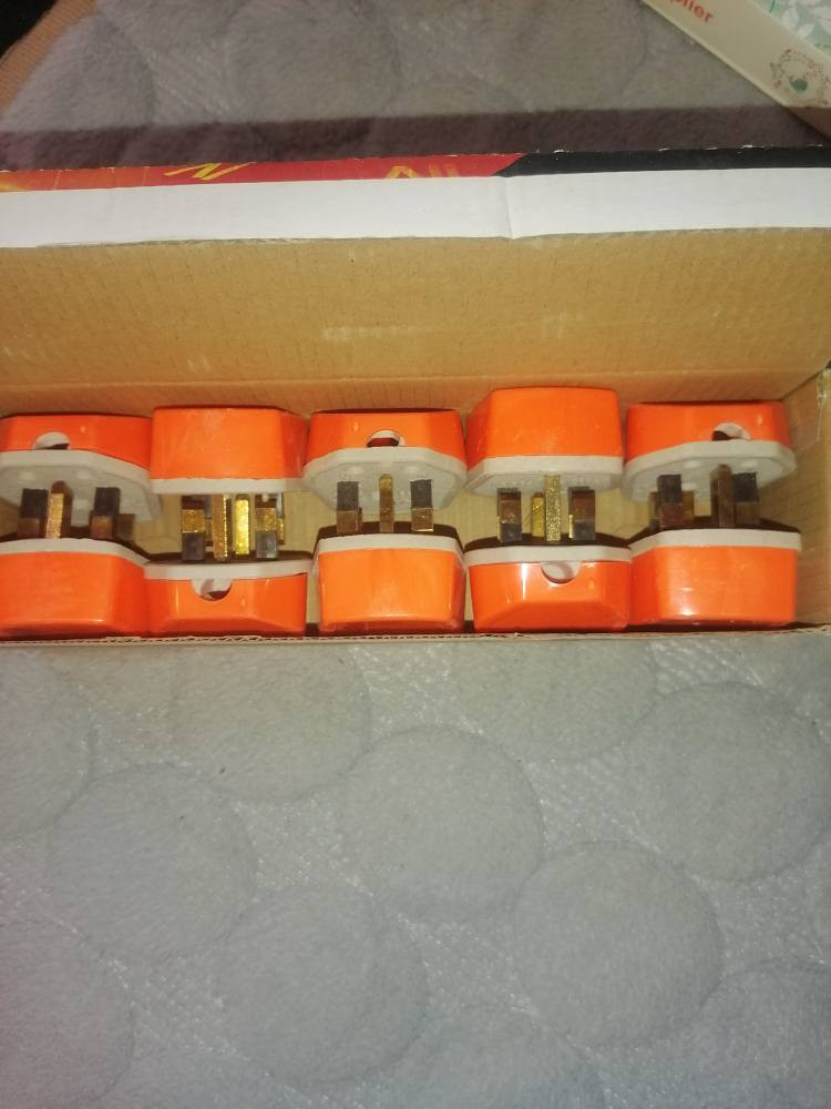 غراض انشائية كهربائية تعزيلة
محل للاتصال *********** عمارة, ميسان
