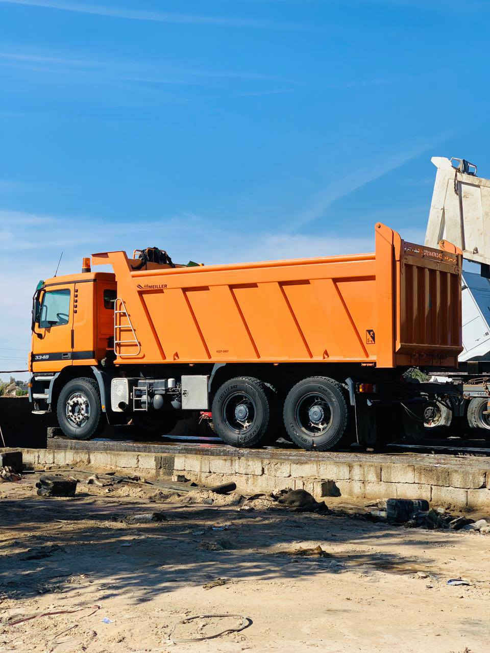 سلام عليكم مرخصت مدير الكروب للبيع موديل 2002 مربوطه 3 لوحات انكليزي
مكينه 8 كير 240 قليج مجموعة جيف رباط 24 كفاله عامه مداور ثاني يوم سعر 5 دفاتر وبيه مجال ورجان المايعجبه سعر لا يعلق ***********
