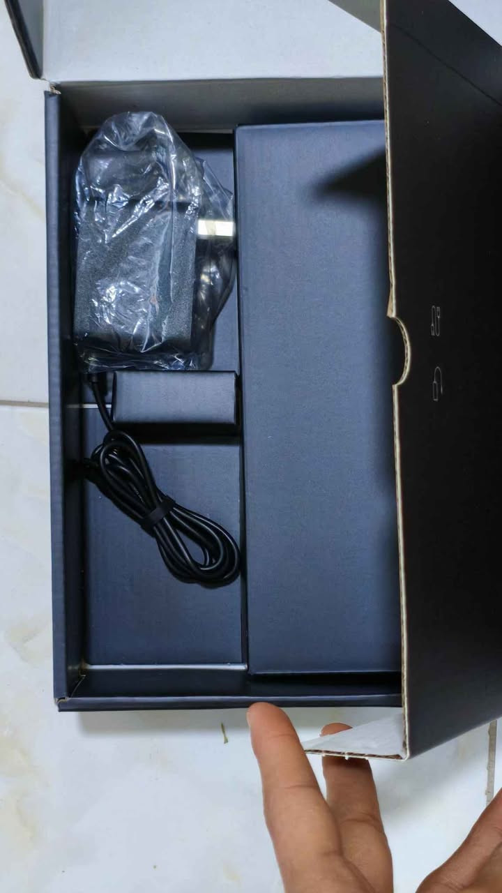 السلام عليكم ورحمة الله وبركاته

راوتر شاومي ريدمي فئة AX6000
راوتر غني عن التعرفة، اكتب أسمه
بأي مكان وشوف مواصفاته الرهيبه
قطعة جديدة، لوك كما في التصوير

رقمي ***********، موجود توصيل
رجاءً اللي مايعرف بيه لا يدوخ نفسه
و يراسل ع الخالي بلاش النجف, العراق
