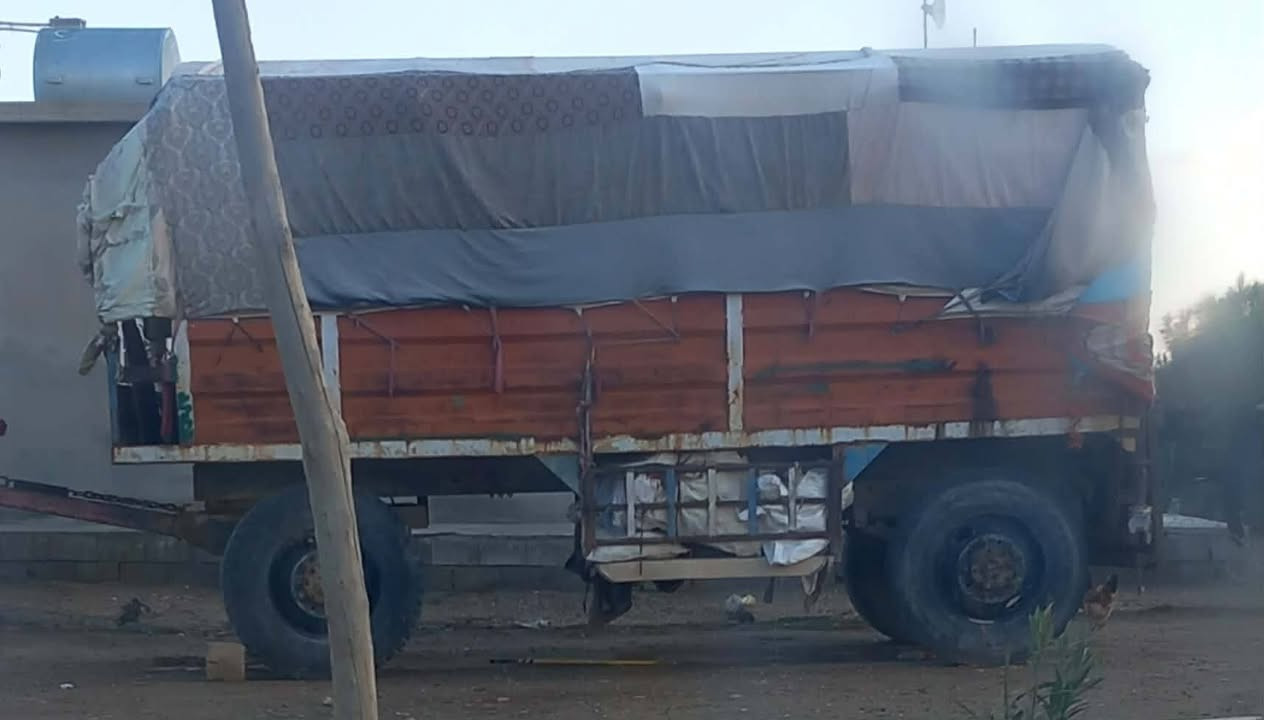 السلام عليكم ورحمه ألله وبركاته 
عربانه للبيع 
للستفسار اتصل على ارقم 
***********
***********
