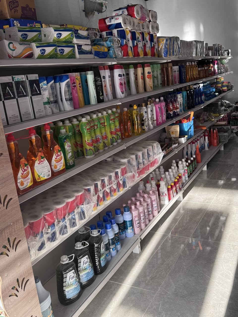 السلام عليكم  رفوف وسطي  ابو جسرين تركي ثقيل 115 للقطعة للبيع ٦ امتار    عنوان كركوك. ***********
