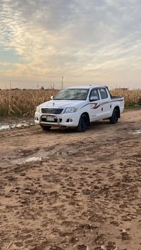 هايلوكس سعودي • ٢٠١٤ • ٢٣٠ الف