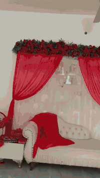 سلام عليكم للبيع كوشات عراس بعدهن حيل نضيفات هنه وغراضهن كاملات اي نقص مابيهن الاتصال *********** 
مكانهن الانبار الرمادي جويبه
