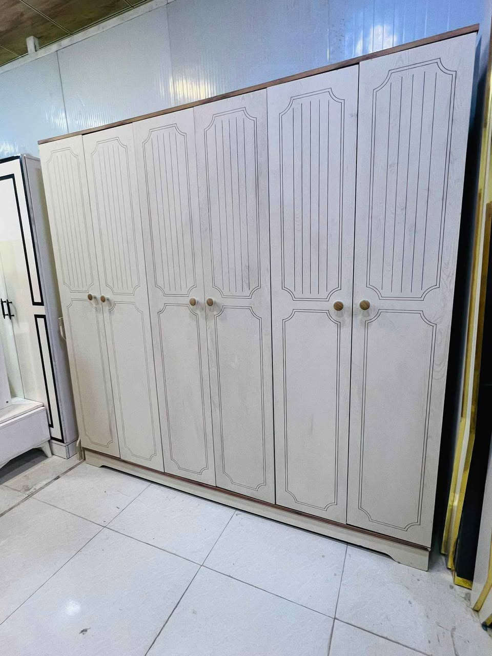 غرفة. تركي. نضام ابواب. شبابية لون مميز. كوالتي. عالي. ٥٥٠بس. واصل. كول مناطق بغداد
*********** بغداد, العراق
