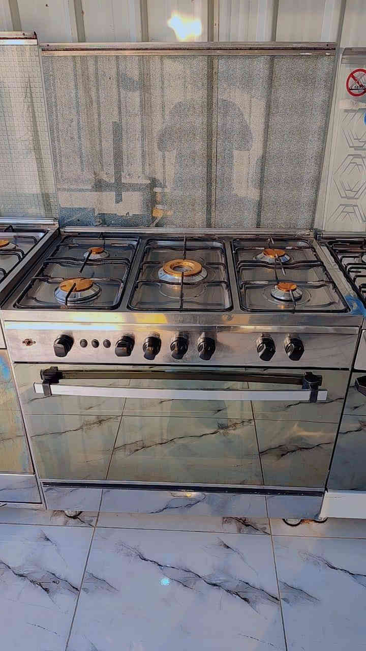 طباخات للبيع 
نضافة فول 
كلشي شغال بيهن 
وضمان سنة 
الموقع خان بني سعد شارع محلات العلوة 
***********
