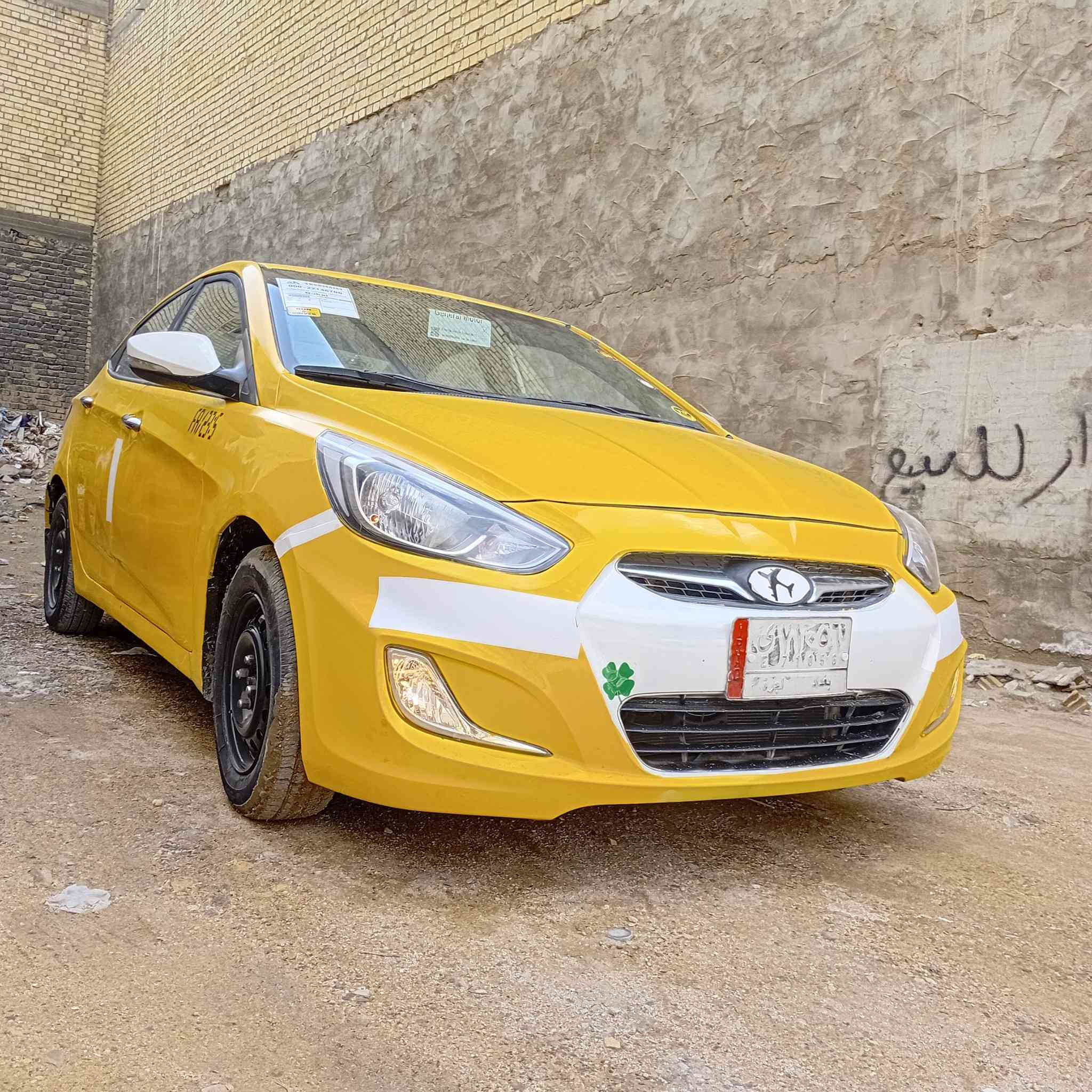 اكسنت موديل ٢٠١٤ وارد خليجي بيهه جاملغ مبدل بيهه طخه جاملغ خلفي فقط  بدون داخل مكينه وكير رقم بغداد مشروع وطني سنويه جديده مكينه ١٦٠٠ دوش سعر ٦٩ بيهه مجال شراي تحويل مباشر ***********
