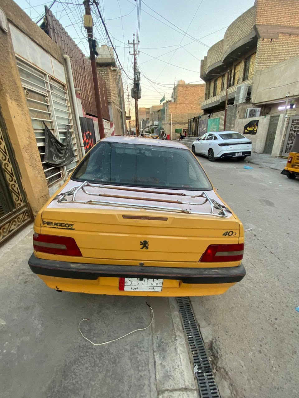 سلام عليكم بيع سياره بيجو لميس مديل 2016 رقم بغداد بسمنه مصفره من كلشي تحويل ثاني يوم  مكينه وكير خير من الله تبريد شغال مكان السياره بغداد البلديات السعر 35 ورقه وبيها مجال حك الجيه رقم راعي السياره ***********
