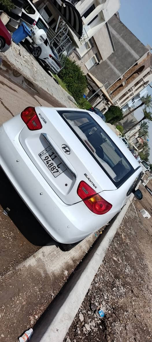 سلام عليكم لبيع النتره موديل 11 محرك 2000 مكفوله من ضربه قطعتين صبغ محرك كير صدر جديد بكاني بغداد شارع فلسطين سعر 114 رقمي ***********
