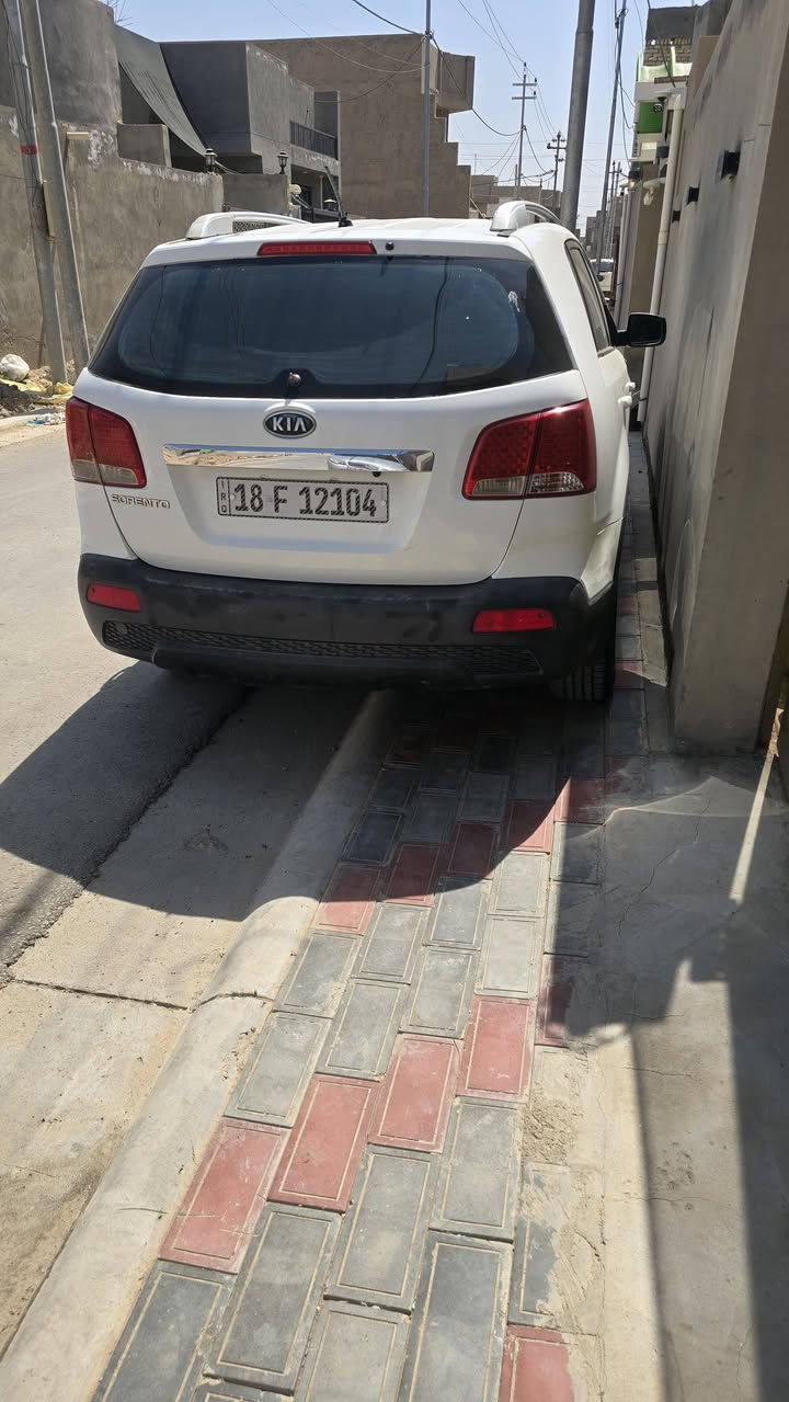 السلام عليكم سورنتو ٢٠١١
خليجي مكينه ٢٤٠٠ دوش 
٤ سلندر 
رقم بابل انكليزي تحويل مباشر 
٧ راكب سياره جاهزه مكينه كير حداديه تبريد قطعتين 
بيها صفحه صبغ والسونار موجود
والبنيد طاير ع قماره بيها شويه طعجات بصيطه
معروضه ب١٠٥ وبيها مجال بصيط 
موجوده بكربلاء طويريج 

***********
