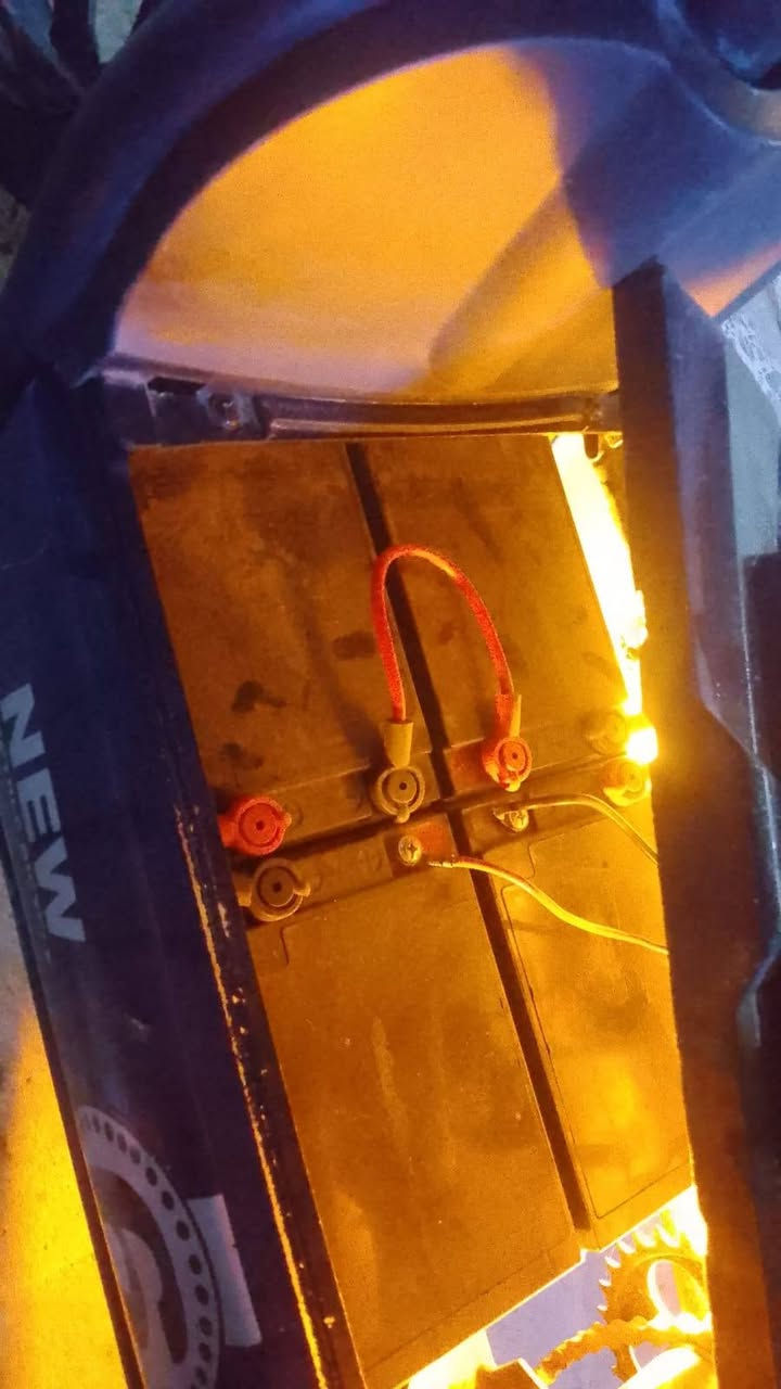 سلام عليكم اخوان دراجه شحن كلشي مابيهه نضيفه بس عوزهه عقل الدراجه 2025 صالي سبوعين من شتريتهه ومستعجل عل بيعتهه كلشي شغال بيهه الباتريات 2025 الاستفسار اكثر عبر الرقم***********
