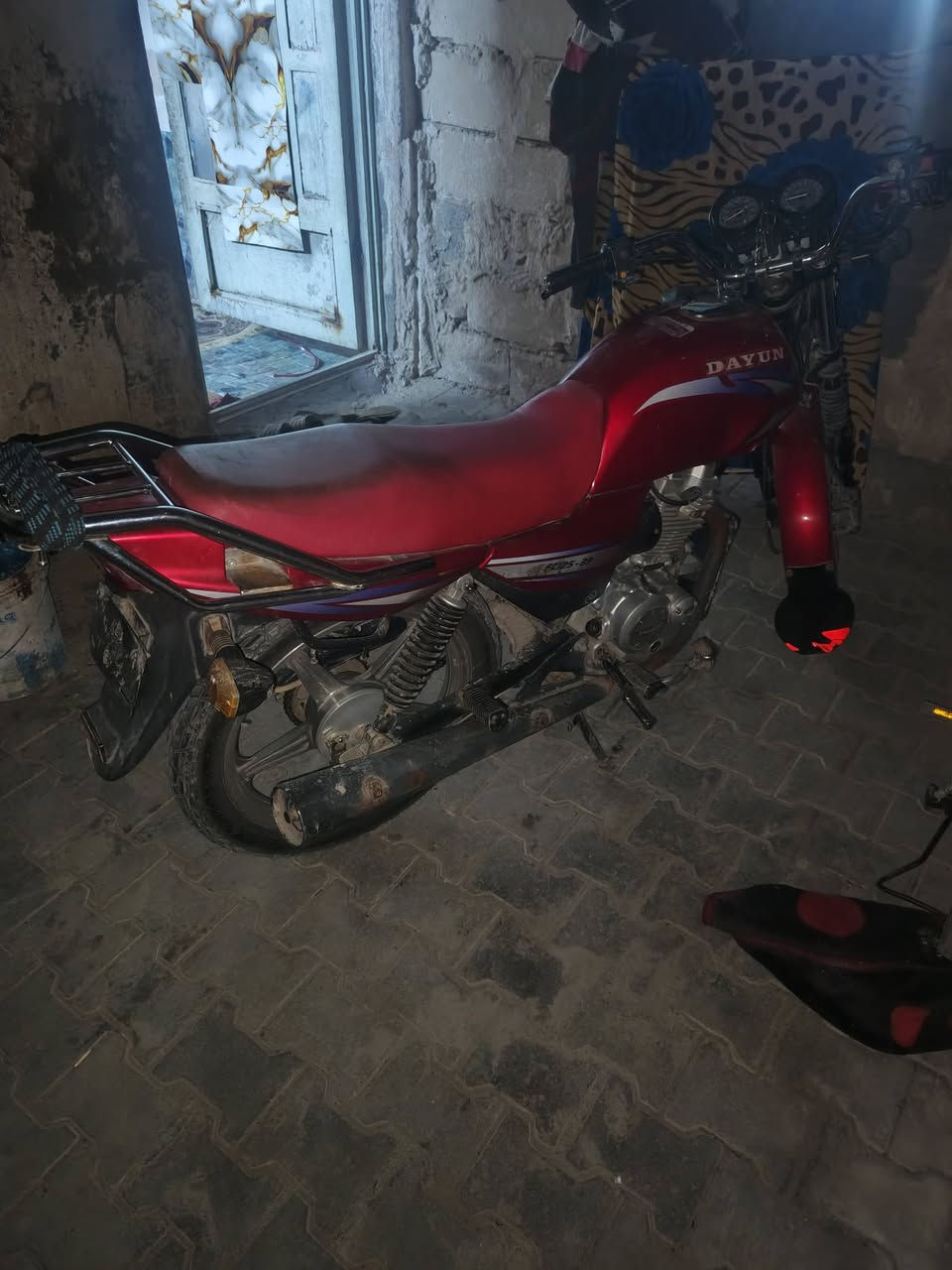 18 للبيع السعر 750 وبيها مجال اوراق كامله *********** كله شغال مابيها نقص
