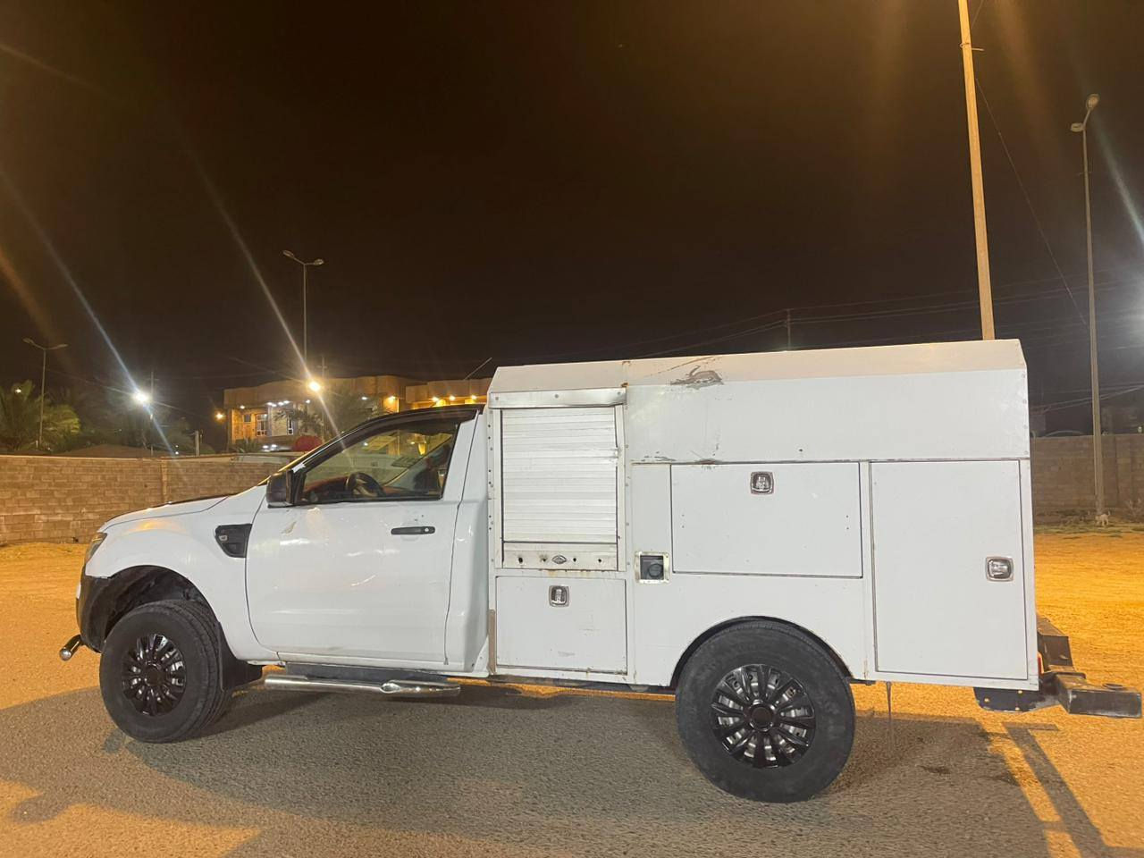 فورد رانجر موديل 2013  رقم اربيل تحويل مباشر بيه ضربه باب سايق وجاملغ سعر 110  بيه مجال    ***********
