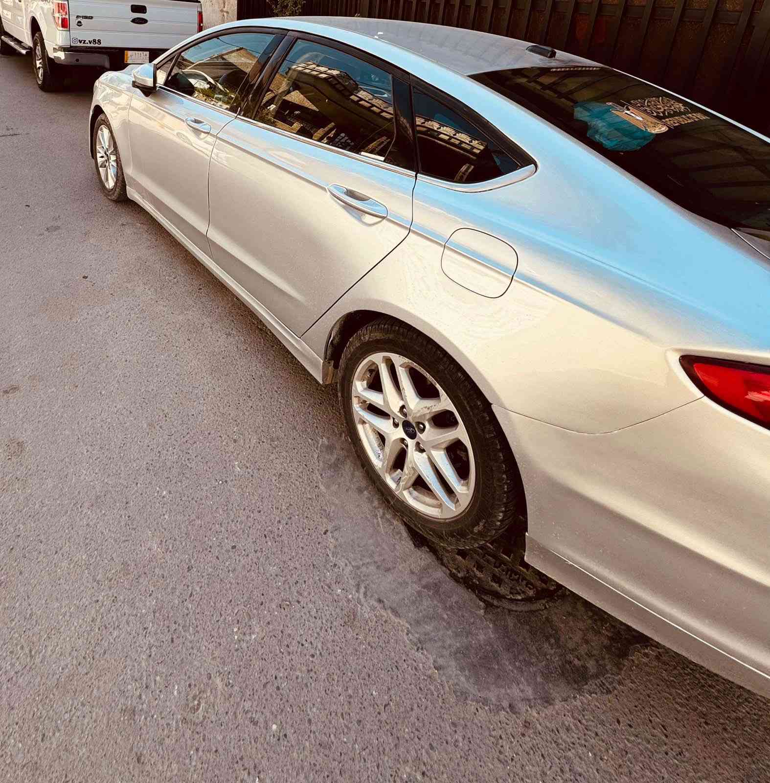 السلام عليكم
للبيع او مراوس جارجر اوباما

فورت فيوجن 

فئه SEL

م 2017 

رقم بغداد ابيض

كير محرك جديد  

مكينه 2500 تنفس طبيعي  

وارد امريكي 

حادثها جاملغين الامامي  

فول عده فتحه

بصه تشغيل 

بصمه ابواب 

شاشه صغيره + اضافه شاشه اندرويد اصليه  

كامره 

كير موس 

كشنات تحكم 

كشنات كهرباء 
 

فول تحكمات 

حساس خلفي 

لايت زنون + بلوجكتر  زنون 

خزن ميموري 

تبريد قطعتين 

تبريد منفصل 

سياد بريك دكمه 

ويل جبير  ح م 17 

تخم تاير جديد

تبريد ثلج 

صدر امامي 70‎%‎

صدر خلفي 70‎%‎

مكينه كير لوك

وبعد بيها موصفات

سياره معوقين كامله جاهزه 

***********
