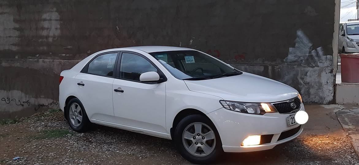 بسم الله الرحمن الرحيم 
كيا سيراتو خليجي موديل ٢٠١١ زيرو شركة البخيت سيارة دعامي لدعامي كل وضع الشركة حتي مسجل البيلادي سيارة حيل حيل نضيف بمعنى الكلمة جديد حتى سبير مانزل سيارة كاعيات فرشات كشنات نفص وضع الشركة نفص مواصفات سيارة لشركة بيد شخص سيارة فقط ٥٦ الف ماشي حقيقي بشرت كمبيوتر ماشاء الله جديد جديد سيارة دعامي امامي حتى دعامي خلفي بدون ضربة بدون حادث بدون دواخل بس بيها باب طرف سكن خلفي فقط صبغ بس بمب للجمالية اثر شخط باقي كفالة عامة 
اربع تايرات جديد منظومة صدر امامي وخلفي جديد حدادية كير محرك برغي مامفتوح تنقيص تبخير صوت دخان بشرت فحص كهربائي كل اشتغل سيارة سيرفس عام مبدل بانصات اصلي دهن محرك هايدرولك كير كل جديد سيارة بدون مصرف سنوية جديد هزة براد جديد رقم انكليزي جديد نفص اليوم تحويل سيارة بدون غرامه سيارة بأسمي صديقي نفص مكان 
مكان سيارة سليمانية داخل سليمانية مقابل مطار سليمانية بداية سليمانية *********** سيارة صونر منشور تفاصيل مكتب 
رجاءا بس بيع بدون مراوس السليمانية, العراق
