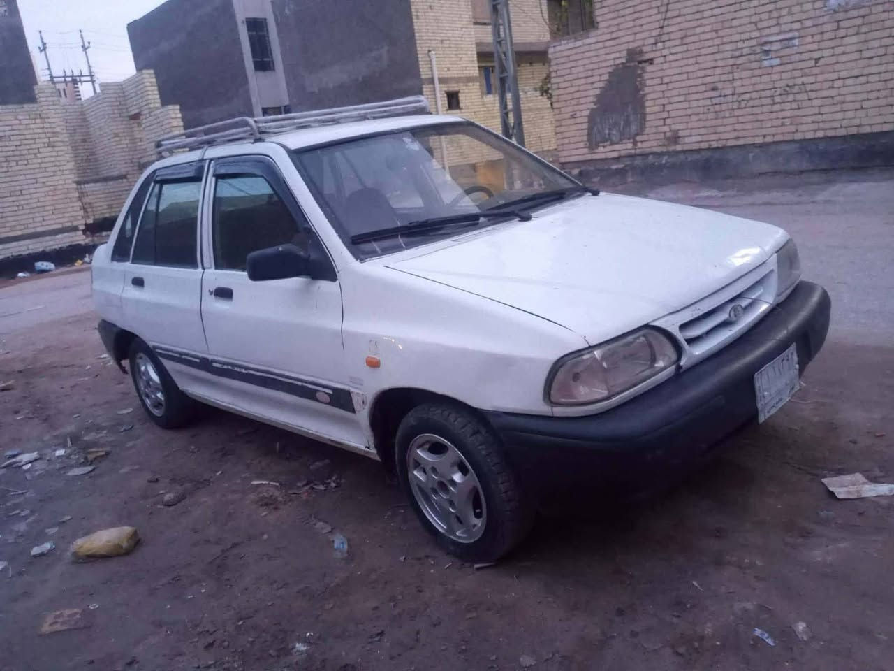 السلام عليكم سياره سايبا خصوصي 2010 سياره جاهزه وحلوه رقم مثنى گير حداديه مكينه خيط بخار كلش قليل شواصي نضيفه بدون خياس بور جديد بريك جديد ماطور ماسحات جديد  مالك بالسماوه شرط المداور السعر 21 وبيه مجال مكاني سماوه ***********
