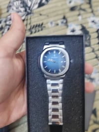 ساعات • ٤٠ قطعة • جملة فقط