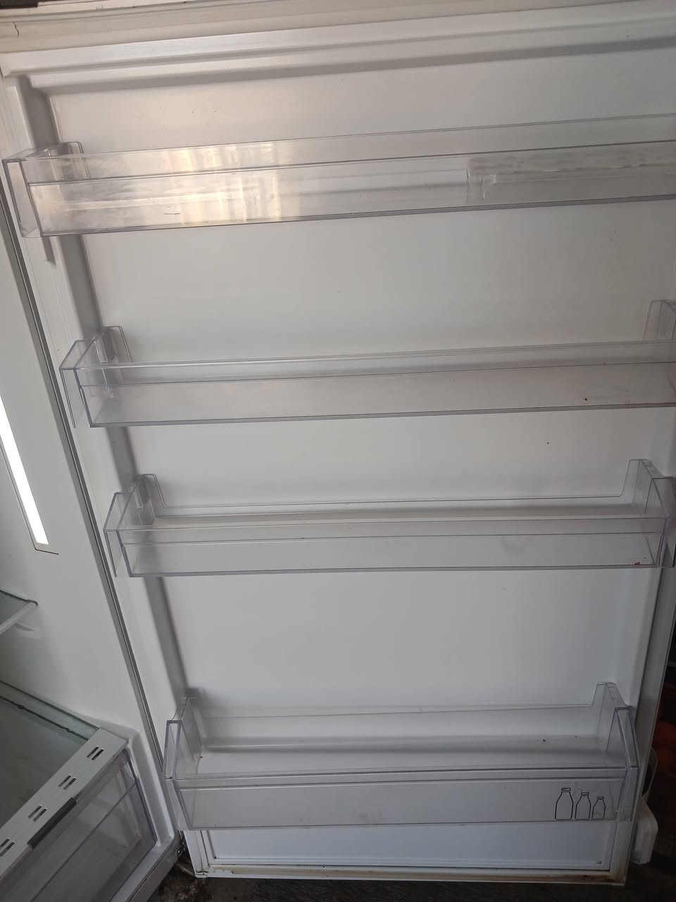 السلام عليكم ورحمة الله وبركاته
عندي هاي الثلاجه كلش نضيفه مابيها اي شي وهذا البايسكل 
اريد ابيعهن مكاني بعقوبه التحرير الفلكه الاخيره


**إذا كنت صاحب هذا الإعلان وتريد حذفه لأي سبب، رجاءا أرسل رسالة إلى الدعم الفني**