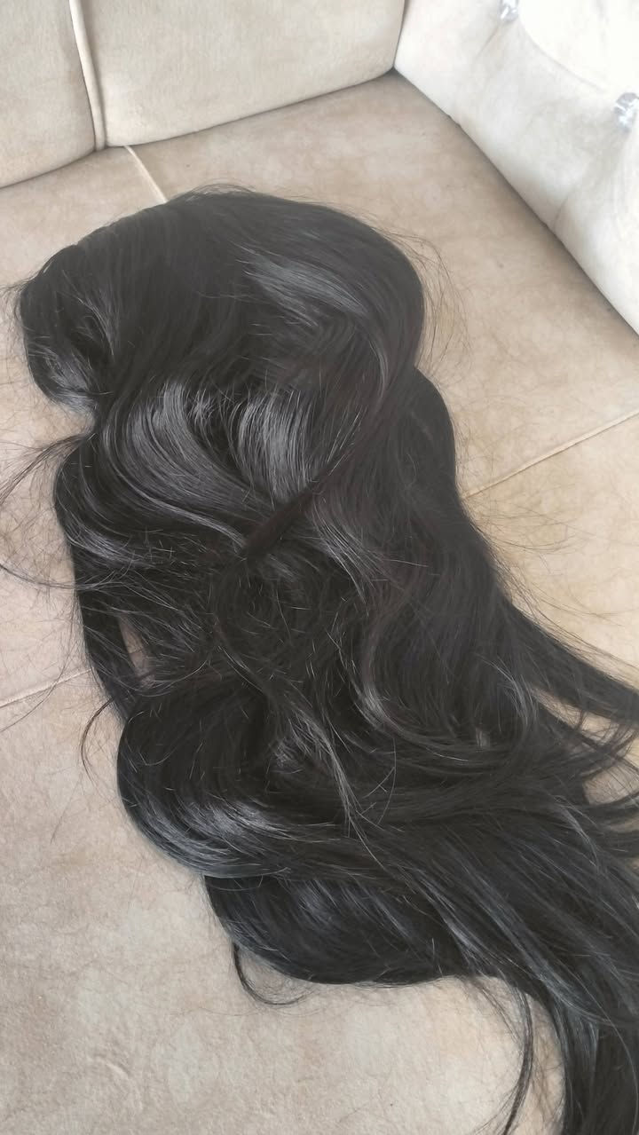 مو باروكه ضيم حرير أمانه الله
طولها 75 سم  صناعي مو طبيعي قيمها بنور الله واخذها


**إذا كنت صاحب هذا الإعلان وتريد حذفه لأي سبب، رجاءا أرسل رسالة إلى الدعم الفني**