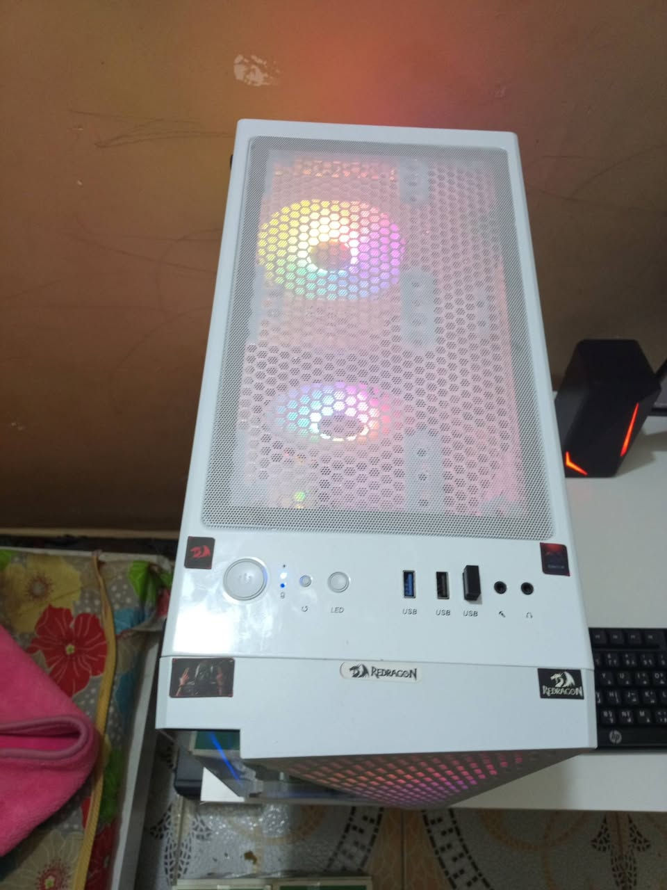 كيس للبيع 350 الف فقط 
GTX 1660 super 6GB

i7 4790k

Ram 16 GB

Ssd 128 GB

Hdd 500 GB

Power supply 550watt

اي خلل مابي ويا ماوس وكيبورد وايرليس و واي فاي ادابتر  حرارة المعالج والكارت طبيعيات مكان ديوانيه يتوفر توصيل


**إذا كنت صاحب هذا الإعلان وتريد حذفه لأي سبب، رجاءا أرسل رسالة إلى الدعم الفني**