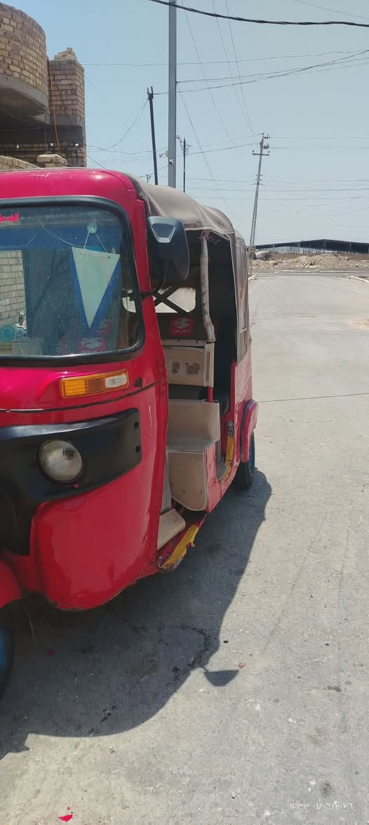 سلامه عليكم تكتك البيع موديل سبعطعش شهر سابع  تكتك كامله ما عوزه اي شي  مكينه ثنين وعشرين مجفته مره وحده *********** سعر تلاثه ونص وبيه مجال
