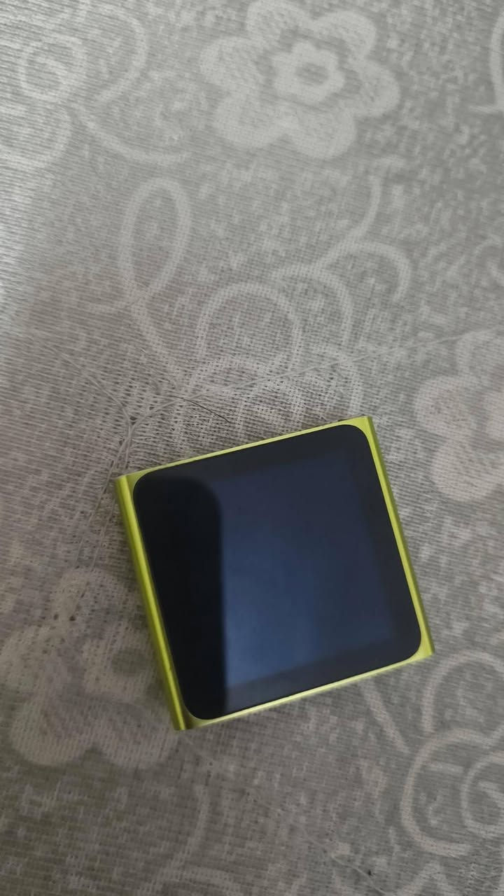 ipod
لون مميز 
ذاكره عاليه 14 مميزه
اصدار 1.2
تجي وياها بس وايرها 
عن الحلال والحرام بطاريتها تعبانه شويه طول وياك هيج 5دقايق 10دقايق
نطيني سعر وبالعافيه 
مكاني بغداد التراث جنب مقهى وادي الذئاب توصيل ماعندي


**إذا كنت صاحب هذا الإعلان وتريد حذفه لأي سبب، رجاءا أرسل رسالة إلى الدعم الفني**