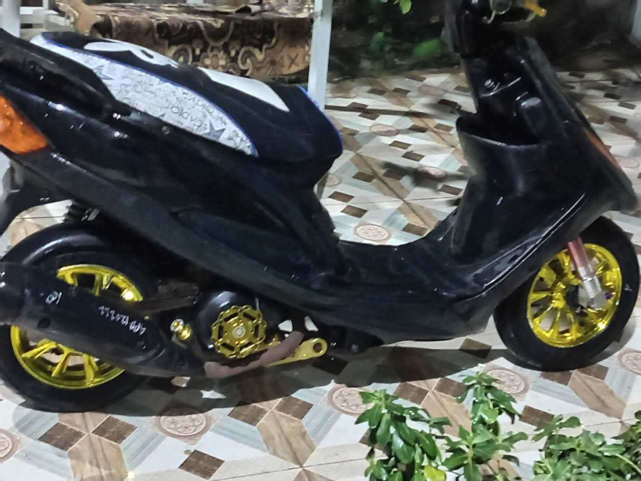 السلام عليكم ماكس عدلة نضيفة كلش حلوة مكينة ناعمة شلعة ومعدل شرط سلف وهندر كهربائيات 
ويل رياضي

يدات رياضي

قبق فلاوين مروحة رياضي

دبلات رياضي

قطرة دهن رياضي

سلف رياضي

شيال رياضي 

دراجة ماتعبك كلش حلوة

مكاني شامية رقمي***********
