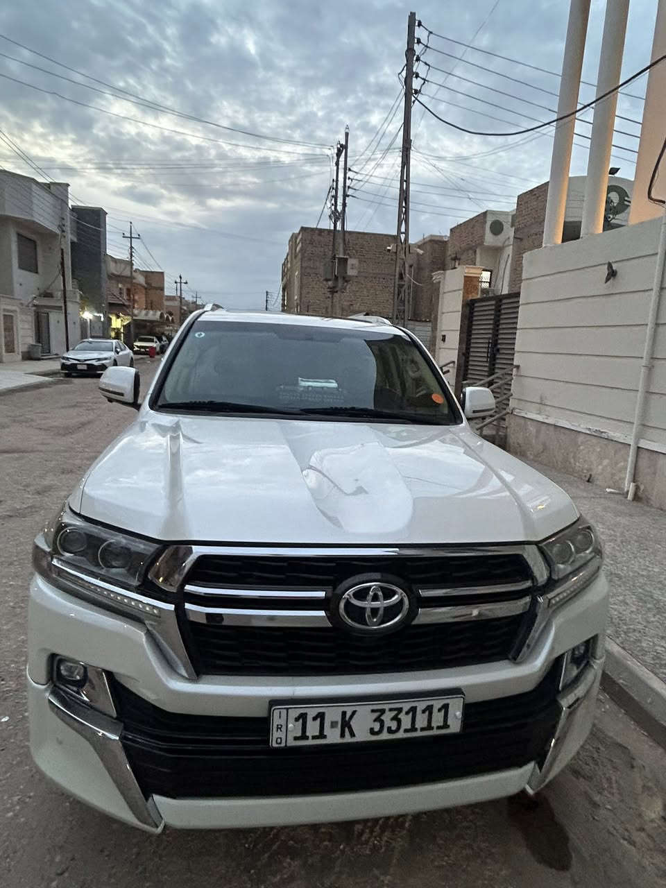 لاندكروز موديل 2017 مكينه 8 خليجي كفاله عامه فول مواصفات عليه شاشه لكزز ماشيه قليل رقم مميز مواصفات معروفه مايحتاج احجي مكاني الناصريه مركز  السعر 530 ورقه 
للاستفسار الاتصال ***********
