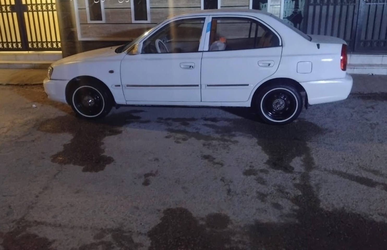 فيرنا 14 مصبوغه مكانات ابيع عام 
مكينه بيه تبيخر قليل
كير مكفول تبريد شغال 
شواصي لغود مكفولات
مكاني بغداد سعر58 وبيه مجال

***********
