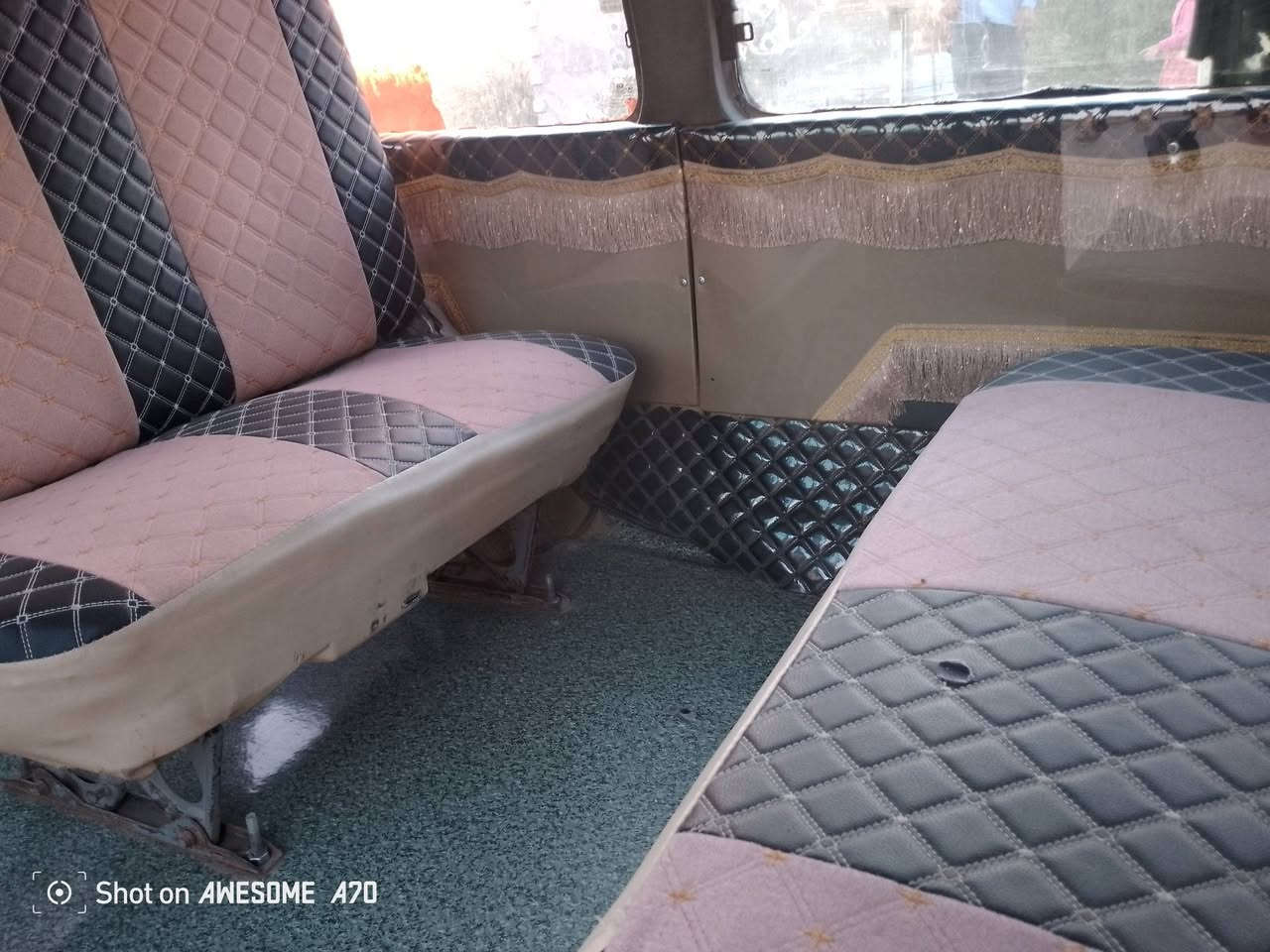 بسبب الوعد الكاذبه                    كيا بسته للبيع موديل 94 رقم بغداد بسمي. سنويه ل 2027 السياره. بلاديه كلها مجفته جديد كير يفلت الرابع والثالث باتري جديد شواصي معمرات دوشمه جديده السعر 30 وبيها مجال مكان بغداد مقابل منشئه نصر الكورك بي وتساب *********** /  ***********
