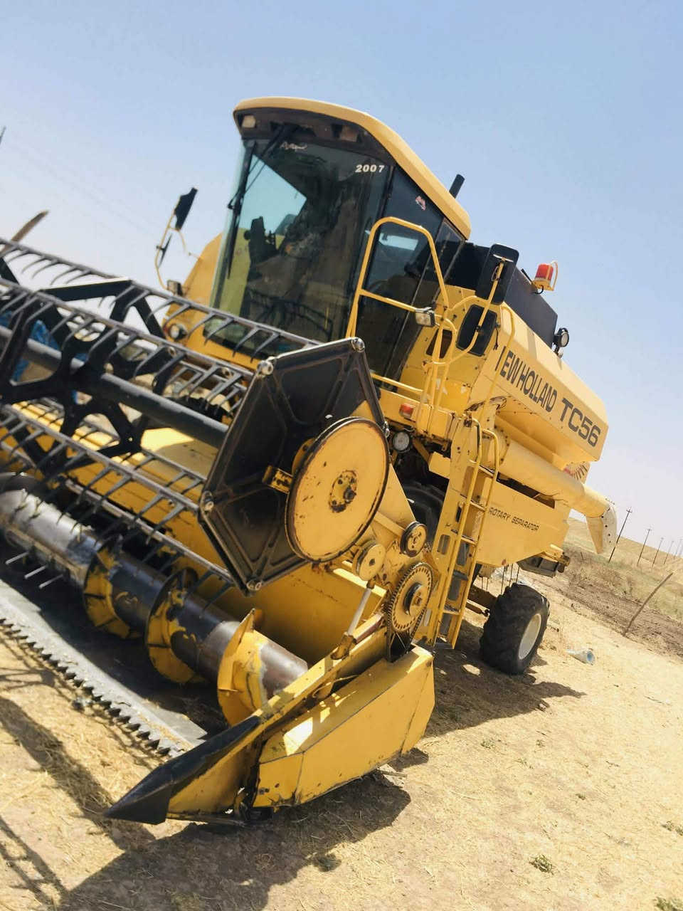 حاصدة موديل 2002 بلجيكي حجم 56 بم ونوزل
هايدرو، دبل درام،  خمسة بلام، هوزن سلايت 

كير محرك هيدرو شرط وضع شركة نظيفة بشكل 

*********** اسيا

*********** كورك واتساب
