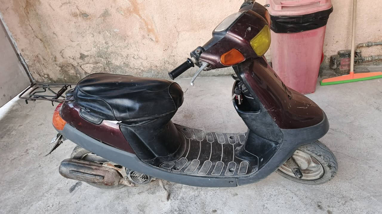 ماطور بوتين شاصي شرط مكينه خرسه كهربائية شغاله سلف شغال بس بتري ضعيف درعو تجاري سعرو 225بي مجال بسيط هذا رقمي خابرني ***********او اسيا ***********
