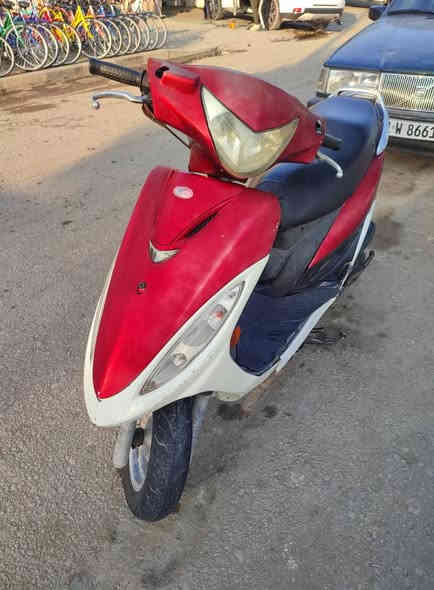 سلام عليكم شباب دراجه كامكو جي 4 للبيع دراجه كلشي شغال ممفتوحه اي ستفسار خاص مكاني حي زهراء *********** 
سعر 375
