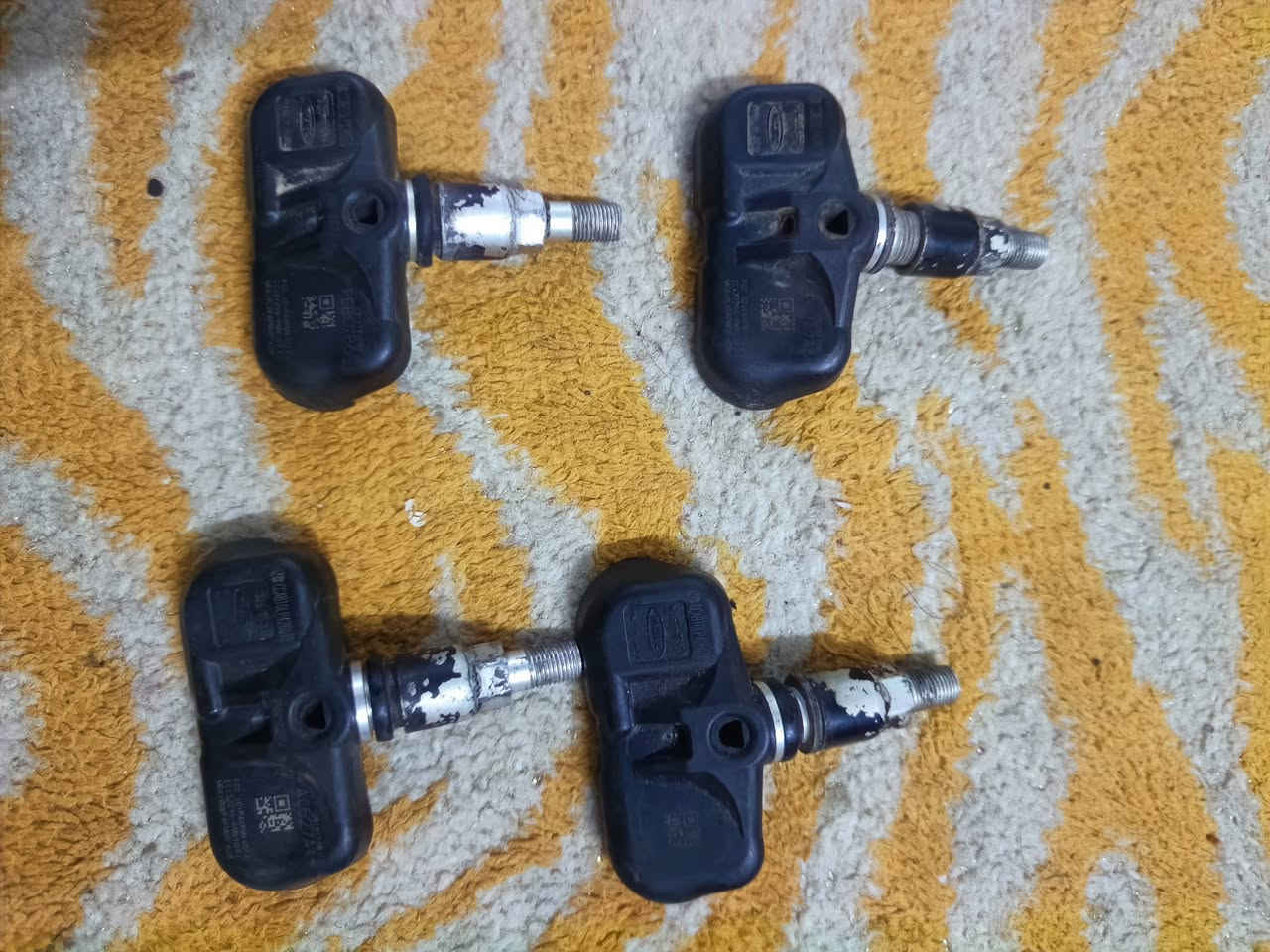 سلام عليكم شباب حساست ويل مال كورلا من 9الى19 قيم وخذ ***********
