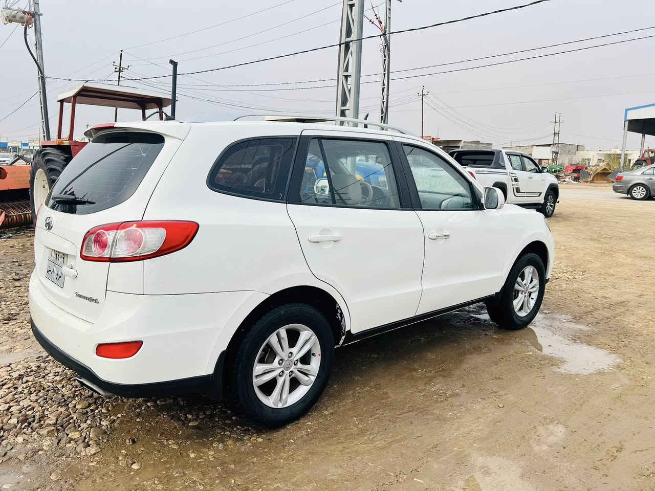 للبيع سنتافي محرك 4 سلندر
2010 السعر 117 سونار موجود ب مشنور 
مكان واسط الزبيديه 
***********
