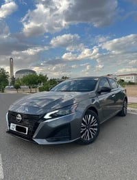 Nissan Altima sv 2025 AWD بریک بسمە شاشة کامیرة رادار 360 ٢ قطعة مسبوغ...