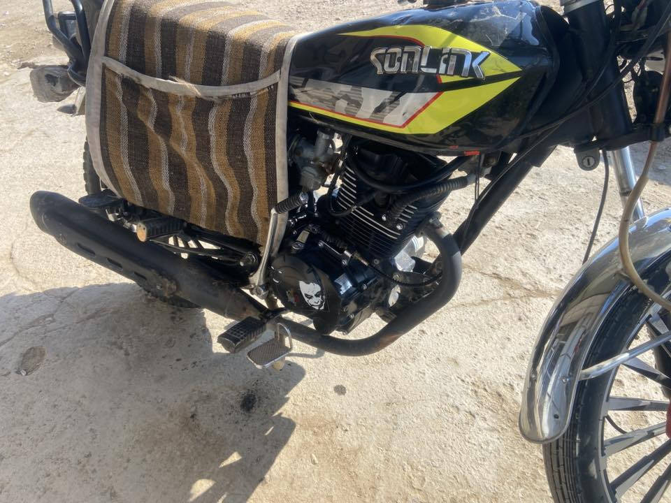 السلام عليكم سيفان موديل ٢٤محدثه ٢٥ دراجه خير من الله ما متعوبه  ديالى قريت سراجق سعر ٦٥٠وبيه مجال ***********
