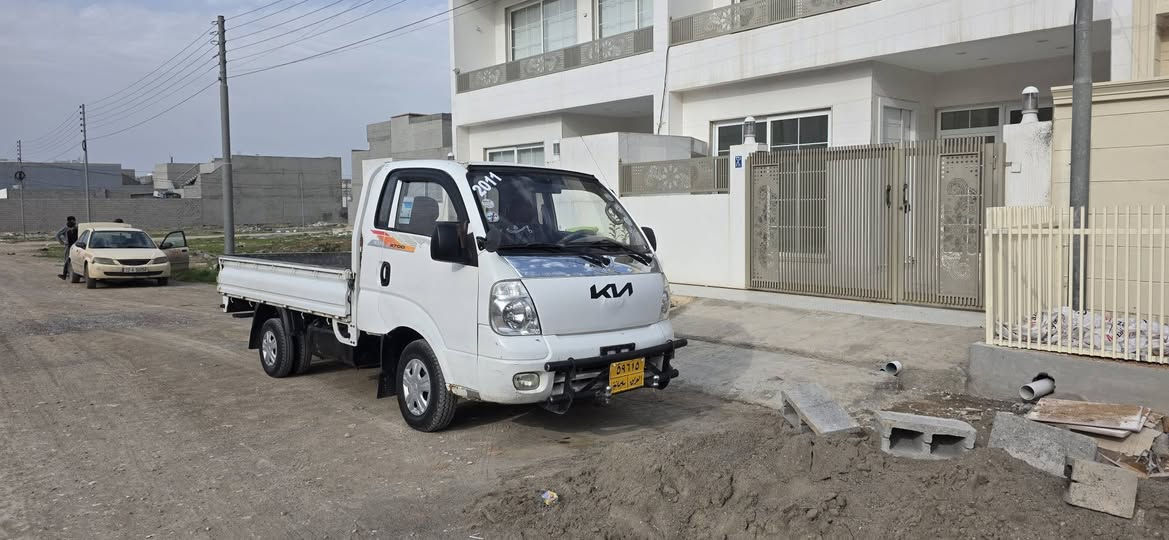 کیا 2011سەیارەکە زەریبەیە تحویل ناکرێ هەموو شتی بەشرتە سعری70مجال***********شوێن هەولێر أربيل, العراق
